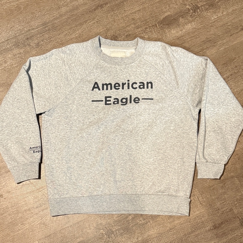 American Eagle Outfitters Light Gray Crewneck Sweater